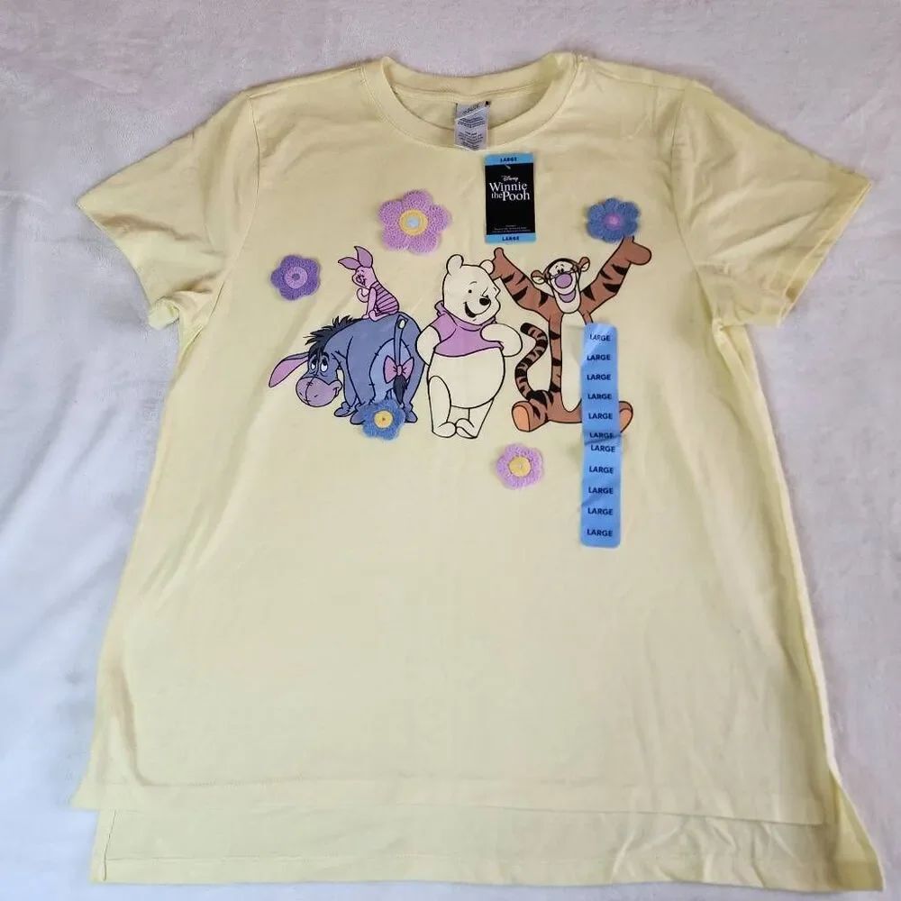Disney Winnie The Pooh Crocheted Graphic Tshirt Women's Size Large